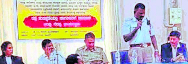 కార్మికులను పర్మినెంట్‌ చేయండి 1