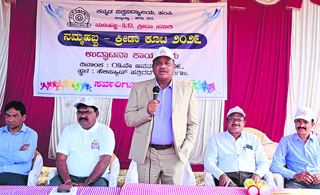 కార్మికులను పర్మినెంట్‌ చేయండి 3