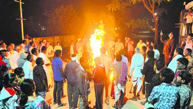 పండుగొచ్చింది1