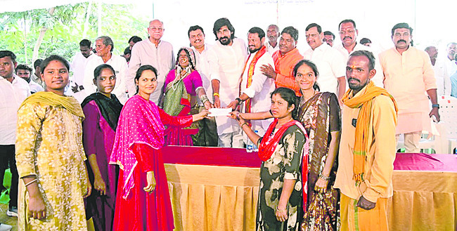 సంప్రదాయానికి ప్రతీక ముగ్గులు 1