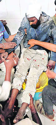 రెండు బైకులు ఢీకొని ఇద్దరికి గాయాలు 1