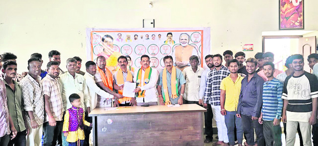 యువత చూపు..  మోదీ వైపు 
1