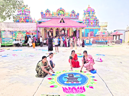 పండుగొచ్చింది4