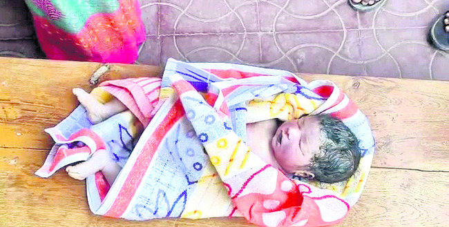 గర్భస్థ శిశువు మృతి1