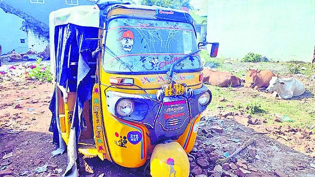 పండగ పూట విషాదం1