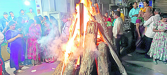 వెలుగు తెచ్చింది.. 9