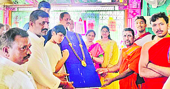 అమరేశ్వరునికి భోగి సేవ 
2