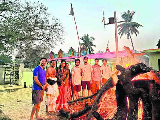 భోగిభాగ్యాలు నింపాలని.. 1