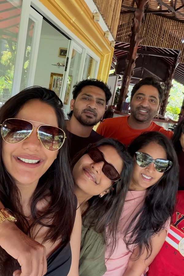  Actress Aishwarya Rajesh Birthday Celebrations In Thailand Photos7