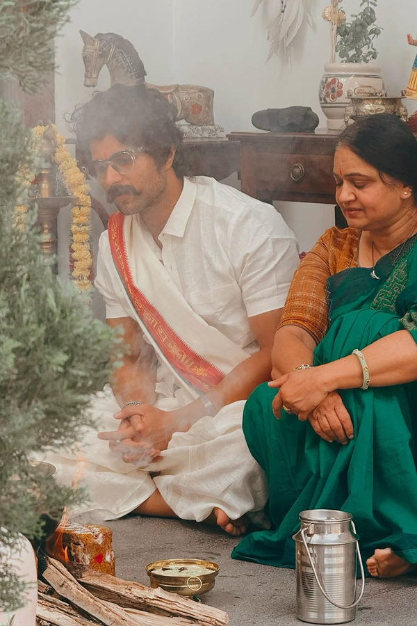 Film celebrities in Bhogi And Sankranti celebrations Photos20