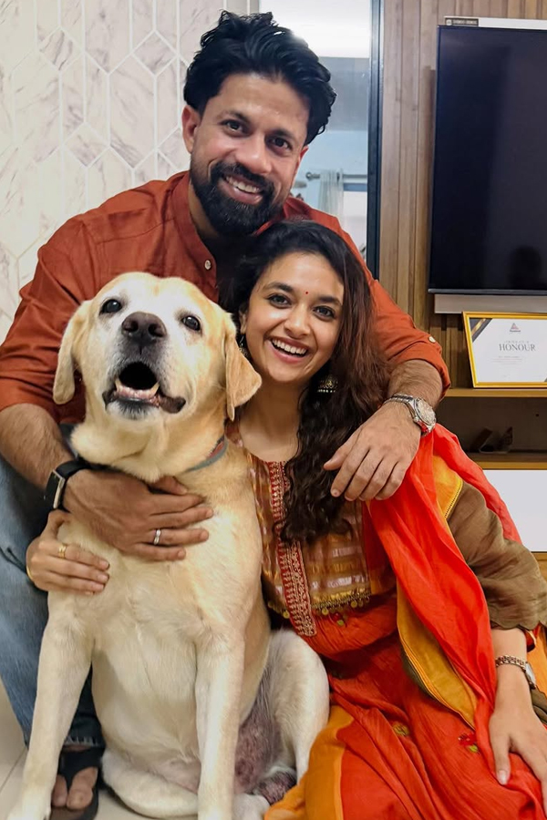 Film celebrities in Bhogi And Sankranti celebrations Photos5