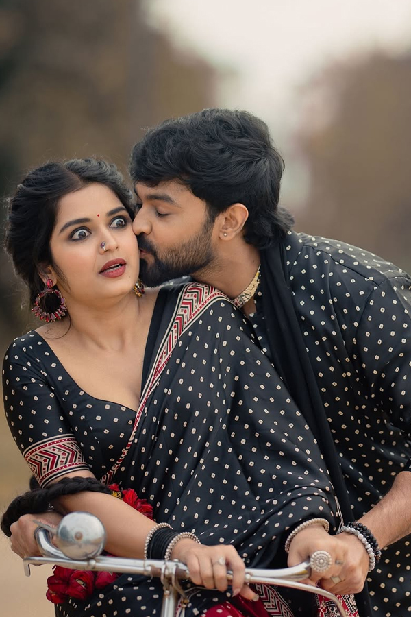 Film celebrities in Bhogi And Sankranti celebrations Photos63