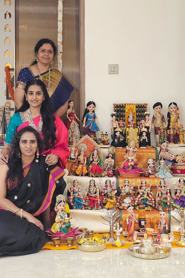 Tollywood Actress Laya Sankranthi Doll collection Photos13