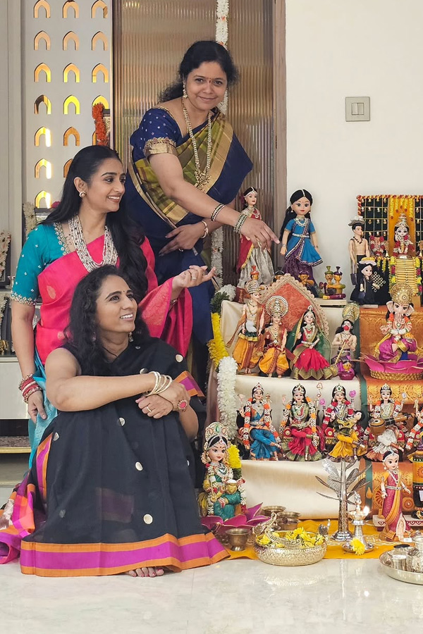 Tollywood Actress Laya Sankranthi Doll collection Photos5