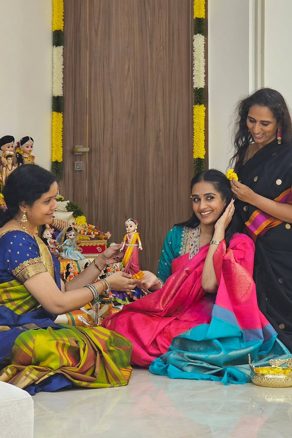 Tollywood Actress Laya Sankranthi Doll collection Photos9