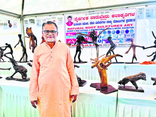 లాల్‌ బాగ్‌లో ఆకట్టుకున్న ప్రదర్శన 1