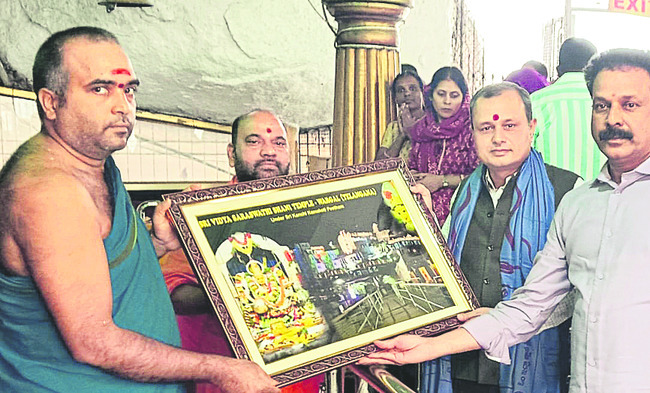 విద్యాధరికి భక్తజనాదరణ 2