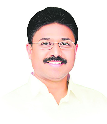 కోట్లు తెగిపడ్డాయి!9