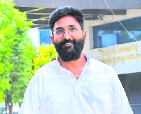 రోడ్డు ప్రమాదంలో ఒకరి దుర్మరణం 1