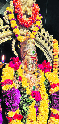 అయ్యప్ప స్వామికి స్వర్ణ కిరీటం 1