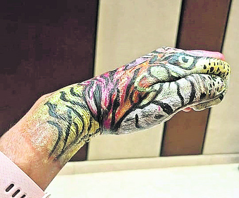 ఆమె చేతిలో ముగ్గుల తంత్రం 1