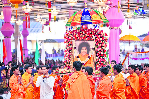 సాయి సన్నిధిలో సంక్రాంతి వేడుకలు 1