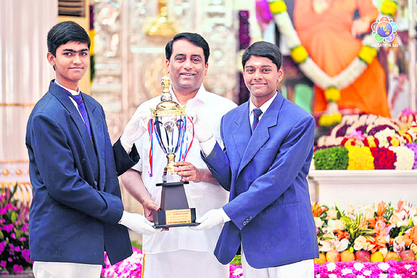 సాయి సన్నిధిలో సంక్రాంతి వేడుకలు 5