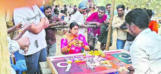 తూర్పున కోడి కేక!4