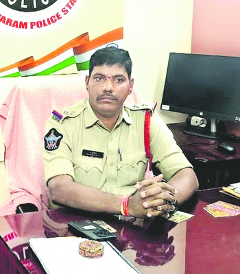 రోడ్డు ప్రమాదంలో  వ్యక్తి సజీవ దహనం 1