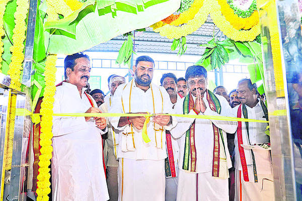 క్యాటరింగ్‌ దుకాణంలో  అగ్ని ప్రమాదం 
1