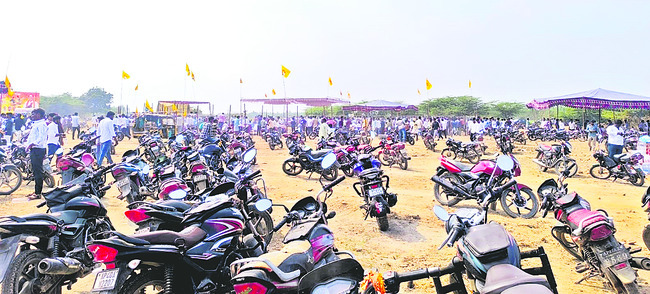 కోట్లు తెగిపడ్డాయి!1