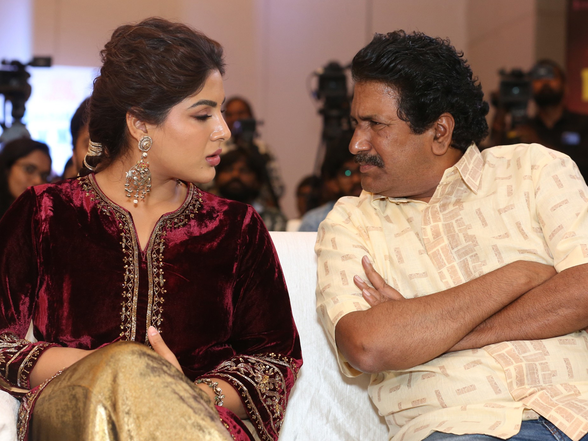 Nari Nari Naduma Murari Movie Success Celebrations Photos7