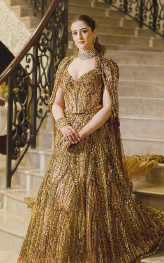 Nupur Sanon Wedding Lehenga Hid A Special Tribute For Stebin Ben Photos2