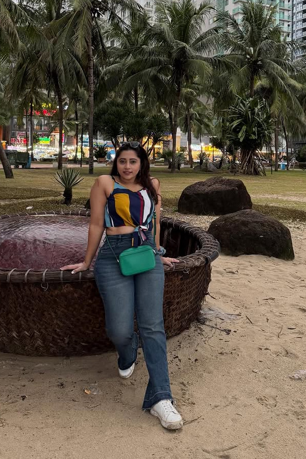 TV Actress Lahari At The beach with Her Son Photos12