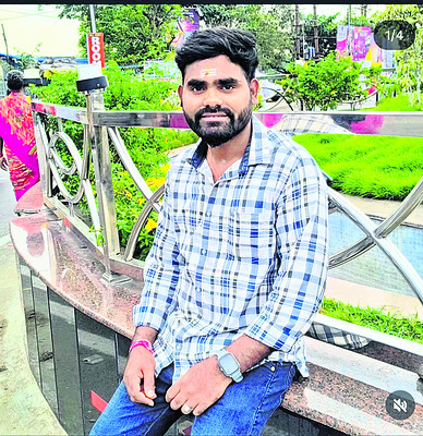 తల్లి కళ్లెదుటే..కుమారుడు దుర్మరణం 2