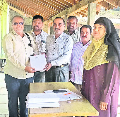 ఇంటర్‌ అనుబంధ పరీక్షల సామగ్రి పంపిణీ
1