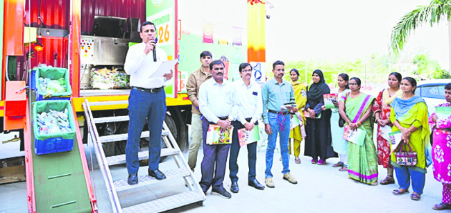 ఆర్టీసీ కార్గో ద్వారా మేడారం ప్రసాదం1