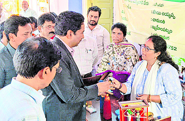 సాగరతీరానికి   పర్యాటక శోభ
1