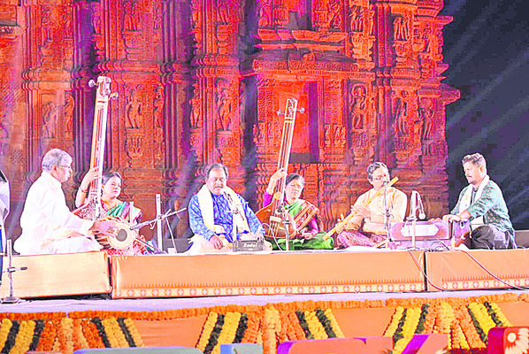 స్వర ఝరిలో.. 1