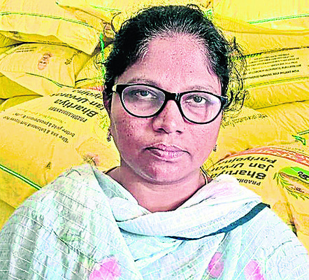 కొనసాగుతున్న యూరియా కష్టాలు 1