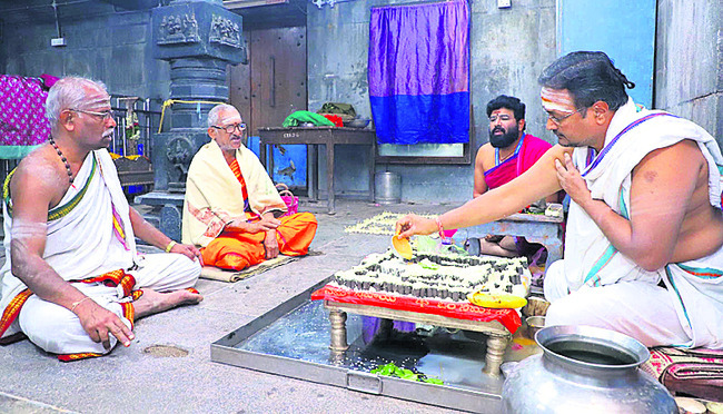 వైభవంగా మహాలింగార్చన1