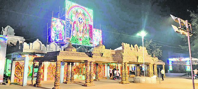 జాతరకు సర్వం సిద్ధం1