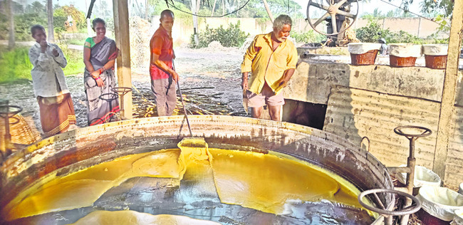 చేదెక్కిన బెల్లం3