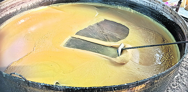 చేదెక్కిన బెల్లం1