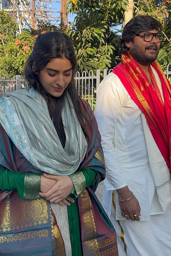 Former Minister Roja and Sharwanand visit Tirumala Temple Photos14