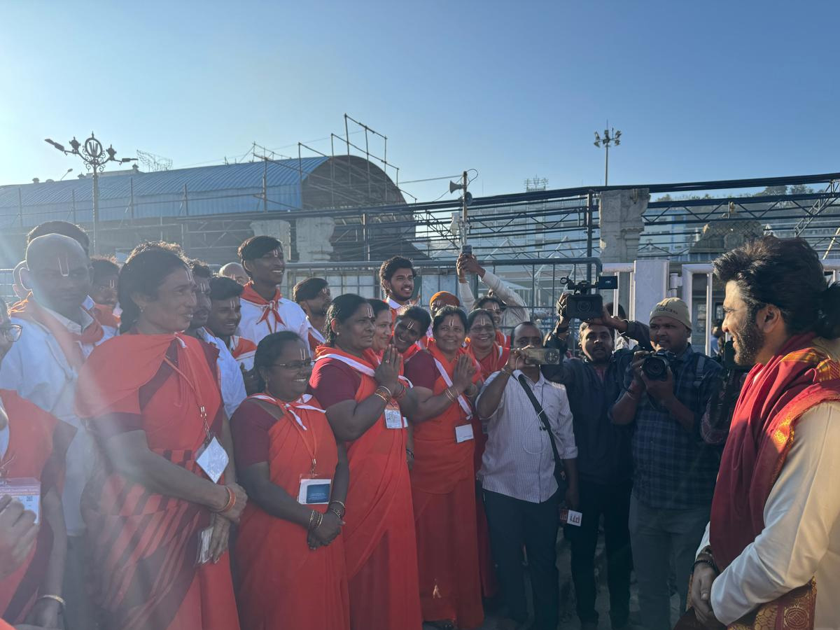 Former Minister Roja and Sharwanand visit Tirumala Temple Photos15