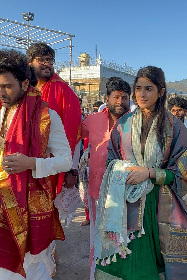 Former Minister Roja and Sharwanand visit Tirumala Temple Photos21