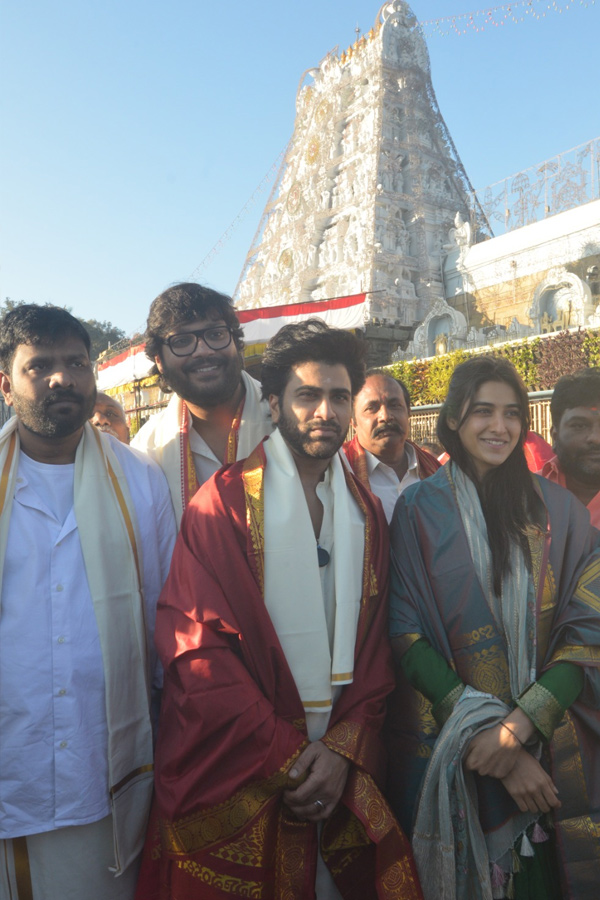 Former Minister Roja and Sharwanand visit Tirumala Temple Photos4