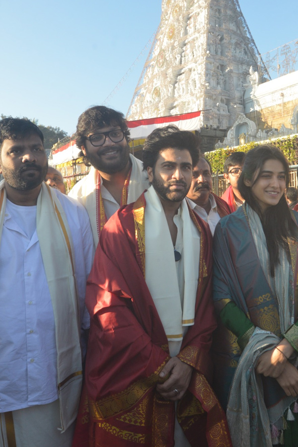 Former Minister Roja and Sharwanand visit Tirumala Temple Photos5