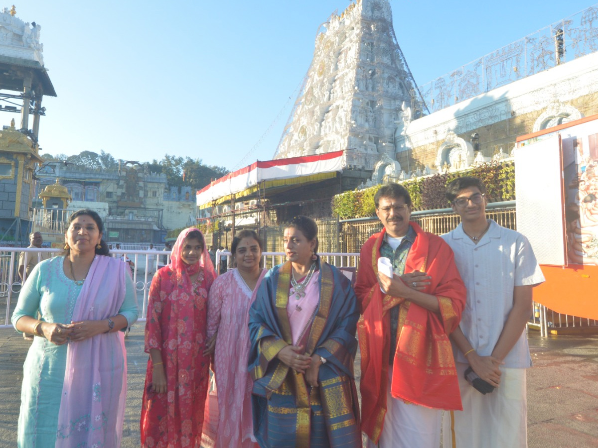 Former Minister Roja and Sharwanand visit Tirumala Temple Photos8